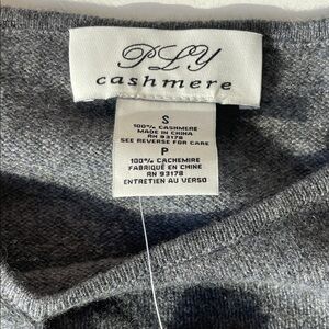 PLY 100% Cashmere Gray Sweater